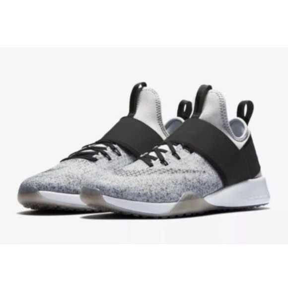 nike shoes with just do it strap